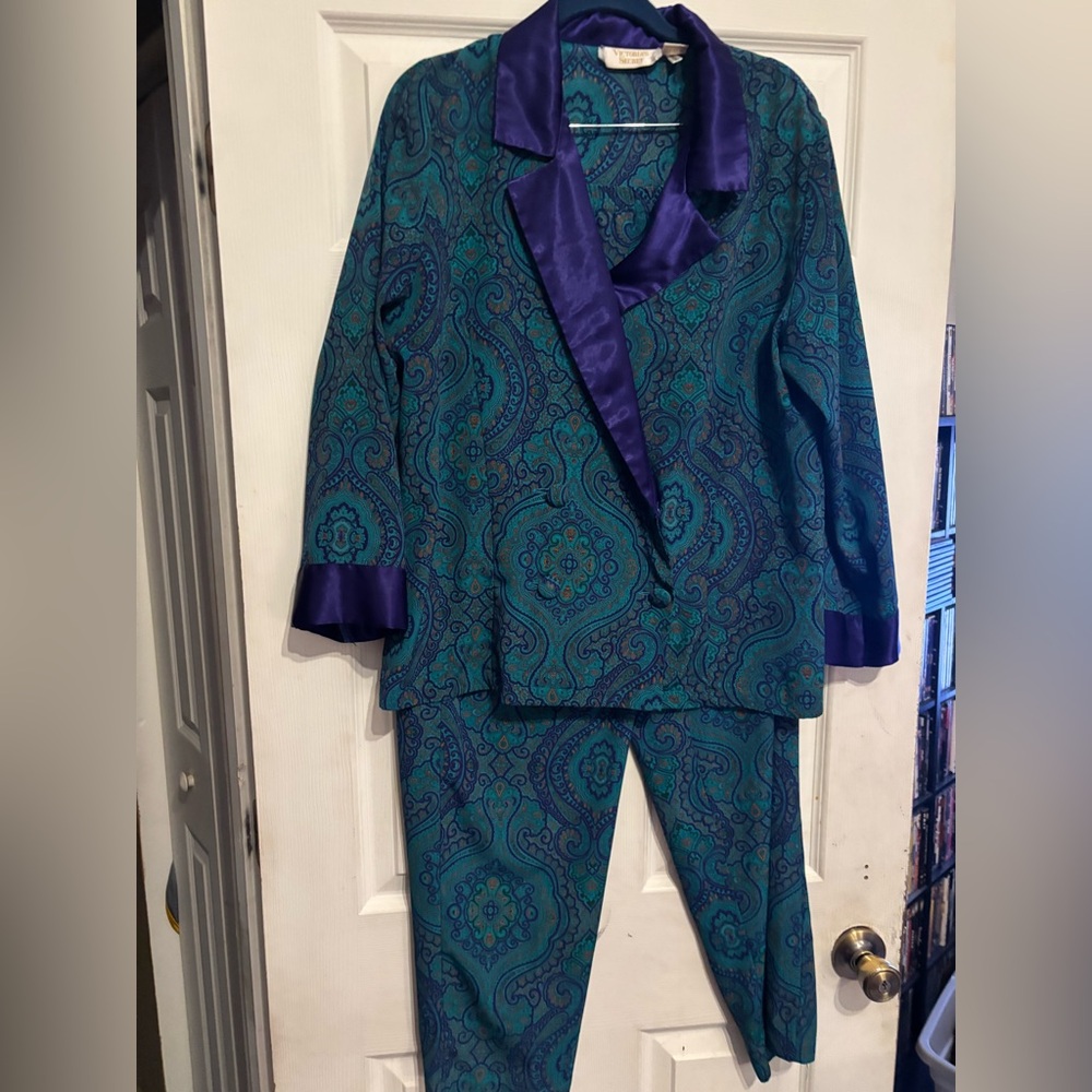 Vintage Victoria's Secret Teal and Purple Paisley Design